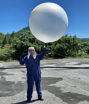 大学名：琉球大学大学院
出身地：広島県
ニックネーム：ゆうと
趣味・特技：
ラジオ鑑賞（週に3番組聴いています）、空を見ること（隙あらば、雲の写真を撮っています）、ランニング（気分転換したいときに走っています）
入社に向けて一言！：多くの方に関わることで経験を積み、尽力していきます。よろしくお願いします。